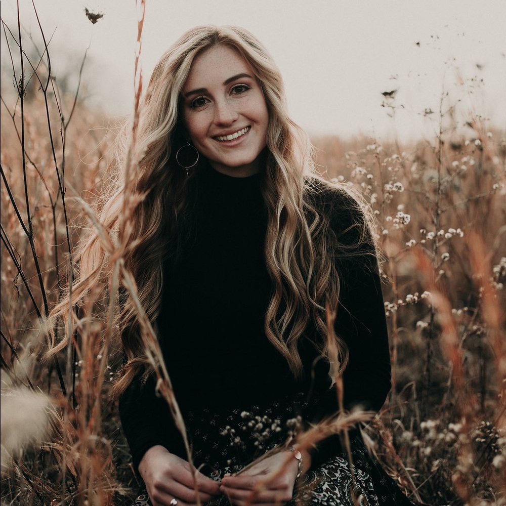 Meet your Posher, Madelyn